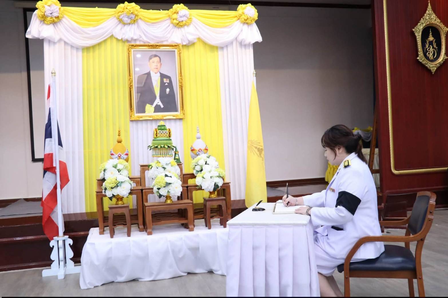 title - นางสาวอมรรัตน์ แขวงโสภา ปฏิรูปที่ดินจังหวัดพระนครศรีอยุธยา ปฏิบัติหน้าที่ในตำแหน่งผู้อำนวยการศูนย์ส่งเสริมและพัฒนาอาชีพเสริมนอกภาคการเกษตร(ศพส.) เป็นประธานในพิธีถวายสัตย์ปฏิญาณเพื่อเป็นข้าราชการที่ดีและพลังของแผ่นดิน เนื่องในโอกาสมหามงคลเฉลิมพระชนมพรรษา พระบาทสมเด็จพระปรเมนทรรามาธิบดีศรีสินทร มหาวชิราลงกรณ พระวชิรเกล้าเจ้าอยู่หัว 28 กรกฎาคม 2569